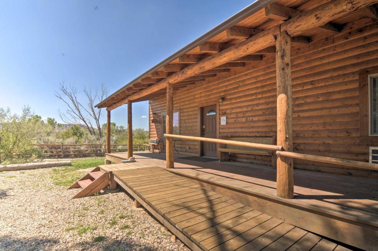 Cozy Henrieville Cabin 18 Mi To Bryce Canyon Np! 外观 照片