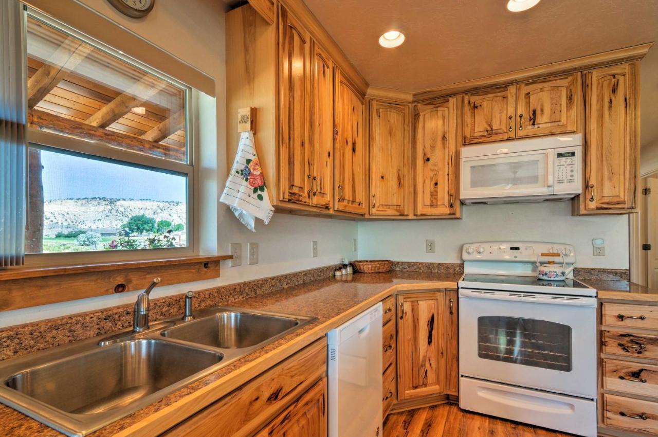 Cozy Henrieville Cabin 18 Mi To Bryce Canyon Np! 外观 照片
